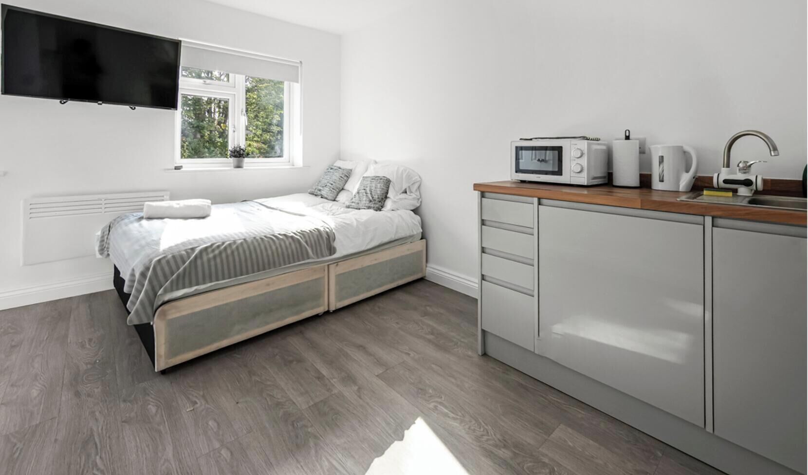 1 dormitorio, tabla de planchar con plancha, wifi gratis y ropa de cama