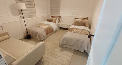 1-bedroom, AC, Wifi, 10 minutes from Rashbi, 3 minutes from Safed Old City
