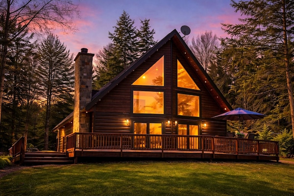 Corner Lake Lodge is quiet, peaceful and in the middle of the best of the UP.