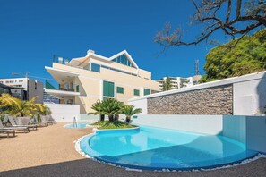Pool - Q.Vitória PentHouse, by Pausa Holiday Rentals (Funchal)