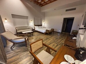 Single Room | In-room safe, blackout drapes, iron/ironing board, free WiFi - Royal gold feildd club resorts (Dapoli)