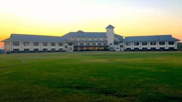 Fachada de la propiedad