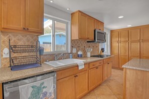 Apartamento, 3 quartos, vista para o jardim | Cozinha privada