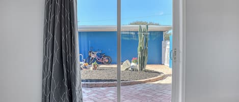 Apartment, 3 Bedrooms, Garden View | Interior