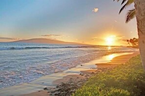 On the beach - Puamana 105-1:  The perfect home base for your family Maui vacation. (Lahaina)