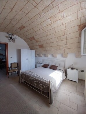 Accès Internet, draps fournis