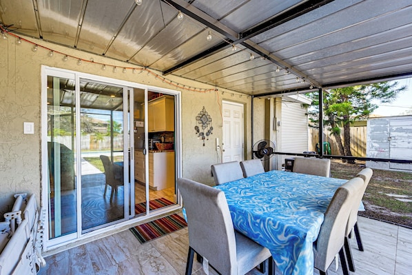 House (3 Bedrooms) | Interior - Pet Friendly! Sunny Getaway 3 Mi to Barefoot Beach (Bonita Springs)