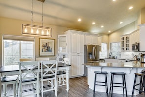 House (2 Bedrooms) | Interior - 3 Mi to Dtwn Salem: Cozy Gem w/ Sunroom! (Salem)