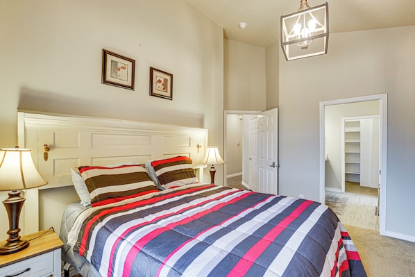 House (2 Bedrooms) | Interior