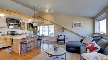 Apartment (1 Bedroom) | Interior