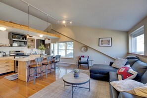 Apartment (1 Bedroom) | Interior - Hike, Bike & Ski! Downtown Crested Butte Condo (Crested Butte)