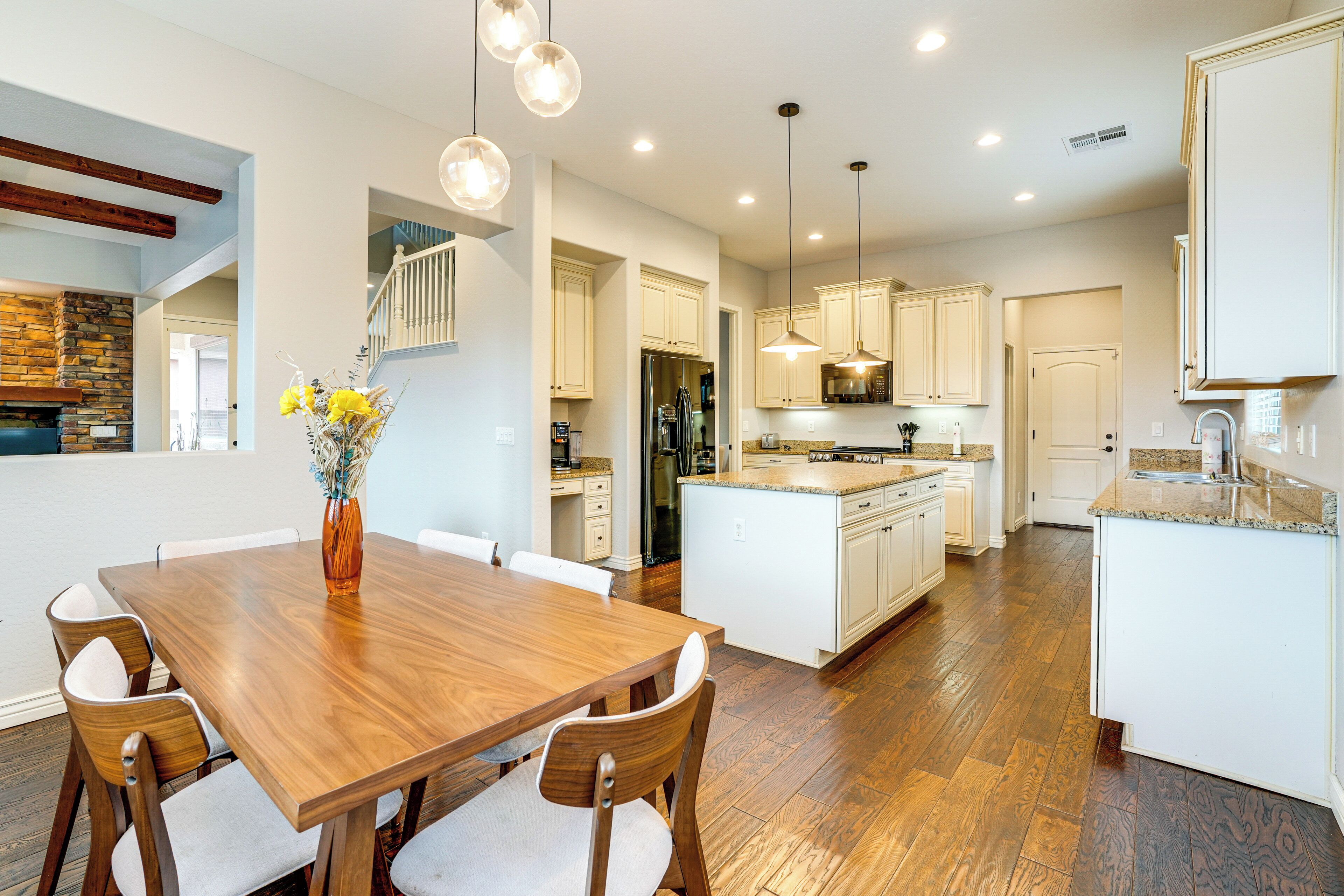 House (4 Bedrooms) | Interior