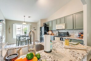 Talo (3 Bedrooms) | Sisätilat