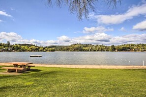 House (3 Bedrooms) | Interior - Game Room + Bar: Wooded Pine Mountain Lake Retreat (Groveland)