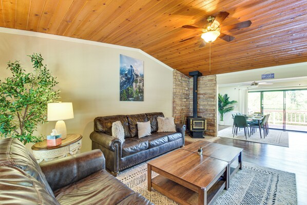 House (3 Bedrooms) | Interior - Game Room + Bar: Wooded Pine Mountain Lake Retreat (Groveland)