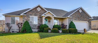 3,500-sq-ft Holiday Gem w/ Game Room in Heber City