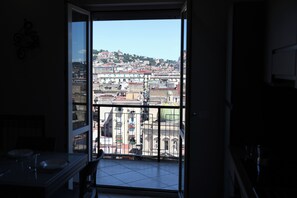 Front of property - Suite Ottieri 62 (Naples)