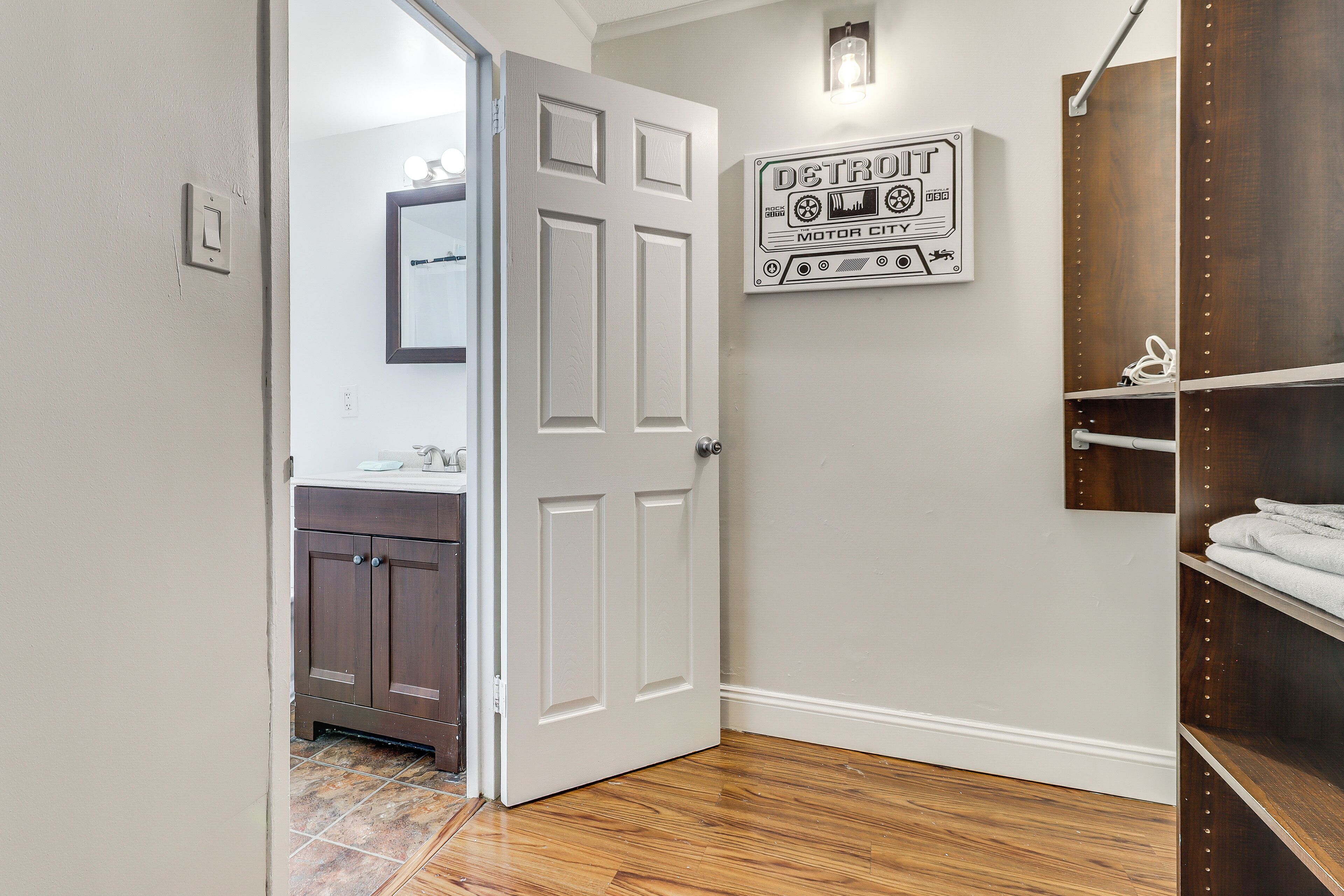 Apartment (0 Bedroom) | Interior