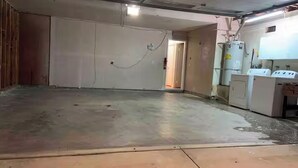 Unclassified image, 3 of 26, button - Home 8 Mi to Dtwn Riverside: Families Welcome! (Moreno Valley)