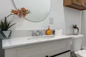 Apartment (0 Bedroom) | Interior - Work & Play! Studio Retreat 2 Mi to Dtwn Riverside (Riverside)