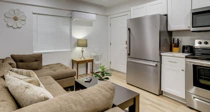 10 Mi to Riverside! Apt Near Ruhs Medical Center