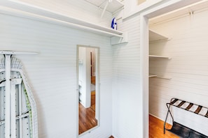 Rumah (2 Bedrooms) | Interior