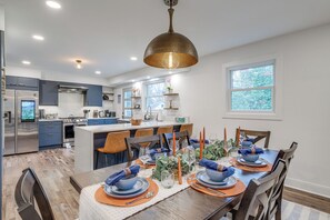 House (4 Bedrooms) | Interior