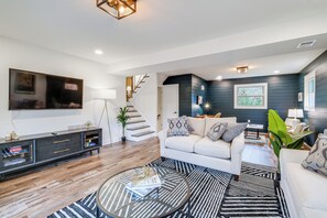 House (4 Bedrooms) | Interior - Upscale Family Retreat Near DC & Georgetown! (Bethesda)