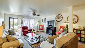 Apartment (2 Bedrooms) | Front of property