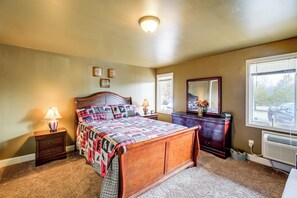 Apartment (2 Bedrooms) | Interior - Stay By the Blue Ridge Parkway! Cozy Mtn Condo (Fancy Gap)