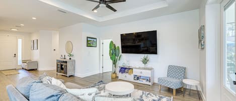 House (3 Bedrooms) | Front of property