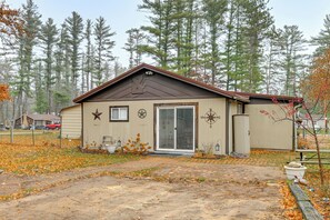 House (4 Bedrooms) | Interior - Ride-in/ride-out Getaway < 1 Mi to Lake Arbutus (Merrillan)