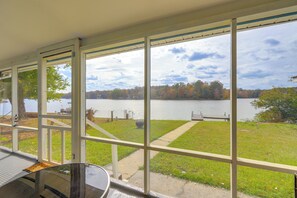Interior - Lakefront Getaway w/ Dock & Views in Macon! (Macon)