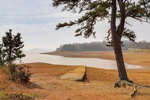 House (2 Bedrooms) | Interior - Boat, Fish & Relax: Home Near Lake Cherokee (Bean Station)