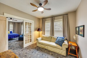 Apartemen (2 Bedrooms) | Area keluarga