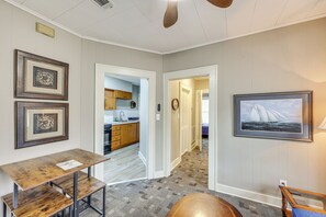 Apartment (2 Bedrooms) | Interior - Easy Highway Access: Texarkana Condo Near Dtwn (Texarkana)