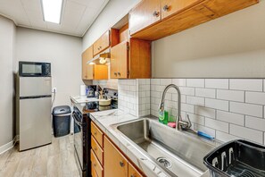 Interior - Easy Highway Access: Texarkana Condo Near Dtwn (Texarkana)