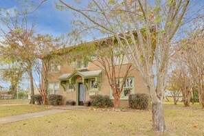 Apartment (2 Bedrooms) | Interior - Easy Highway Access: Texarkana Condo Near Dtwn (Texarkana)