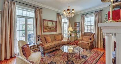 Walk to Dtwn Texarkana: Central Historic Home