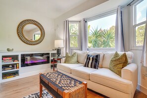 Ev (4 Bedrooms) | İç mekân