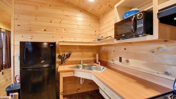 House (1 Bedroom) | Interior