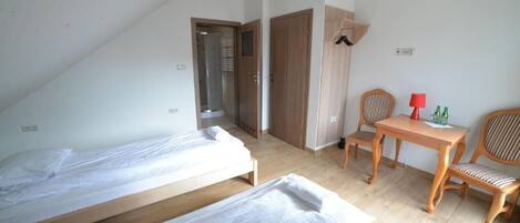 Double Room, Private Bathroom | Free WiFi, bed sheets
