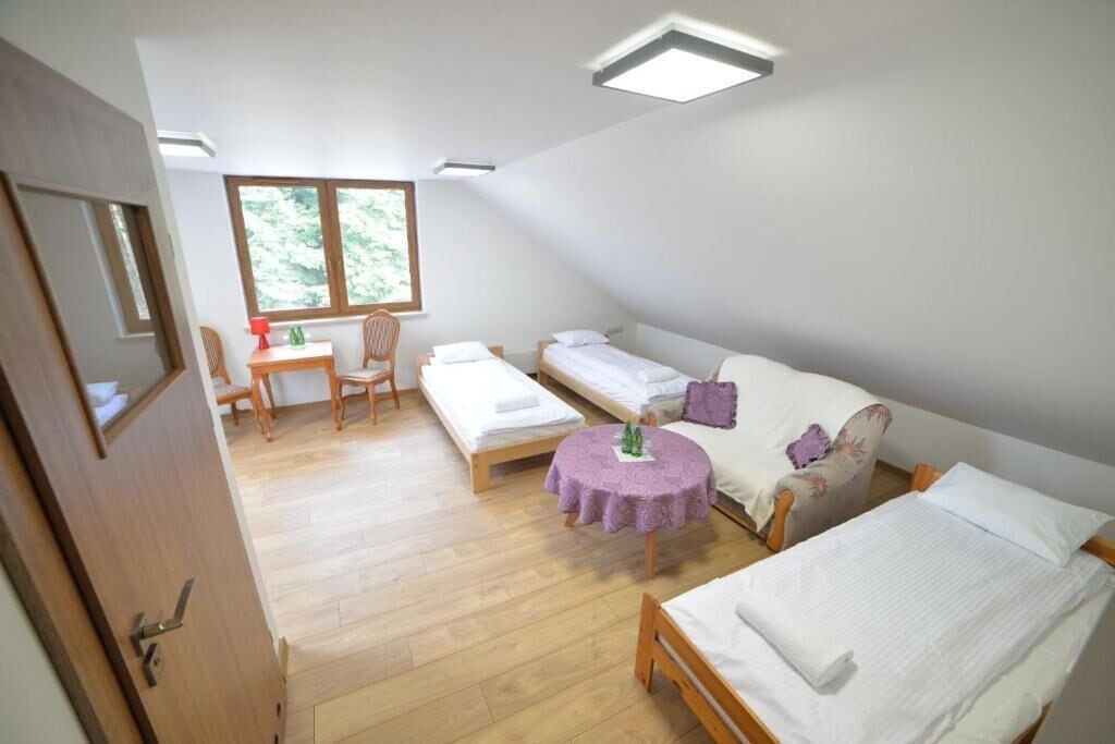 Basic-Vierbettzimmer, Strandnähe | Kostenloses WLAN, Bettwäsche