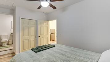 Apartment (1 Bedroom) | Interior