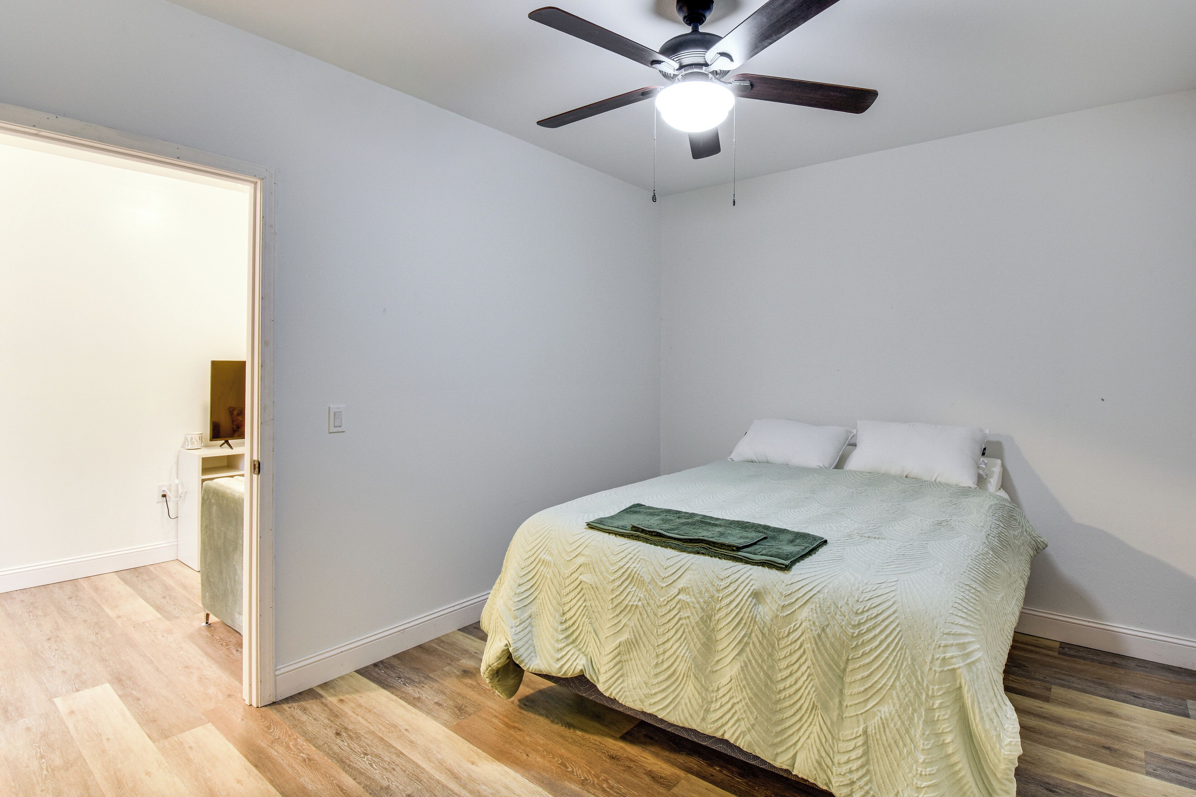 Apartment (1 Bedroom) | Interior