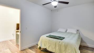 Apartment (1 Bedroom) | Interior