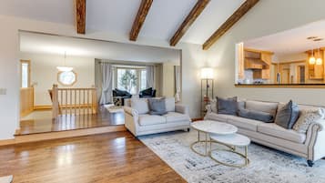 Vila (5 Bedrooms) | Parte interna