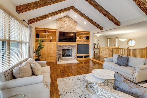 Courts, Pool & Game Room: Luxe Long Lake Estate!