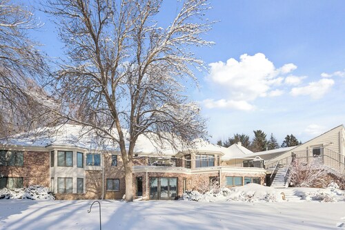 Ultimate Long Lake Getaway w/ Indoor Pool & Games
