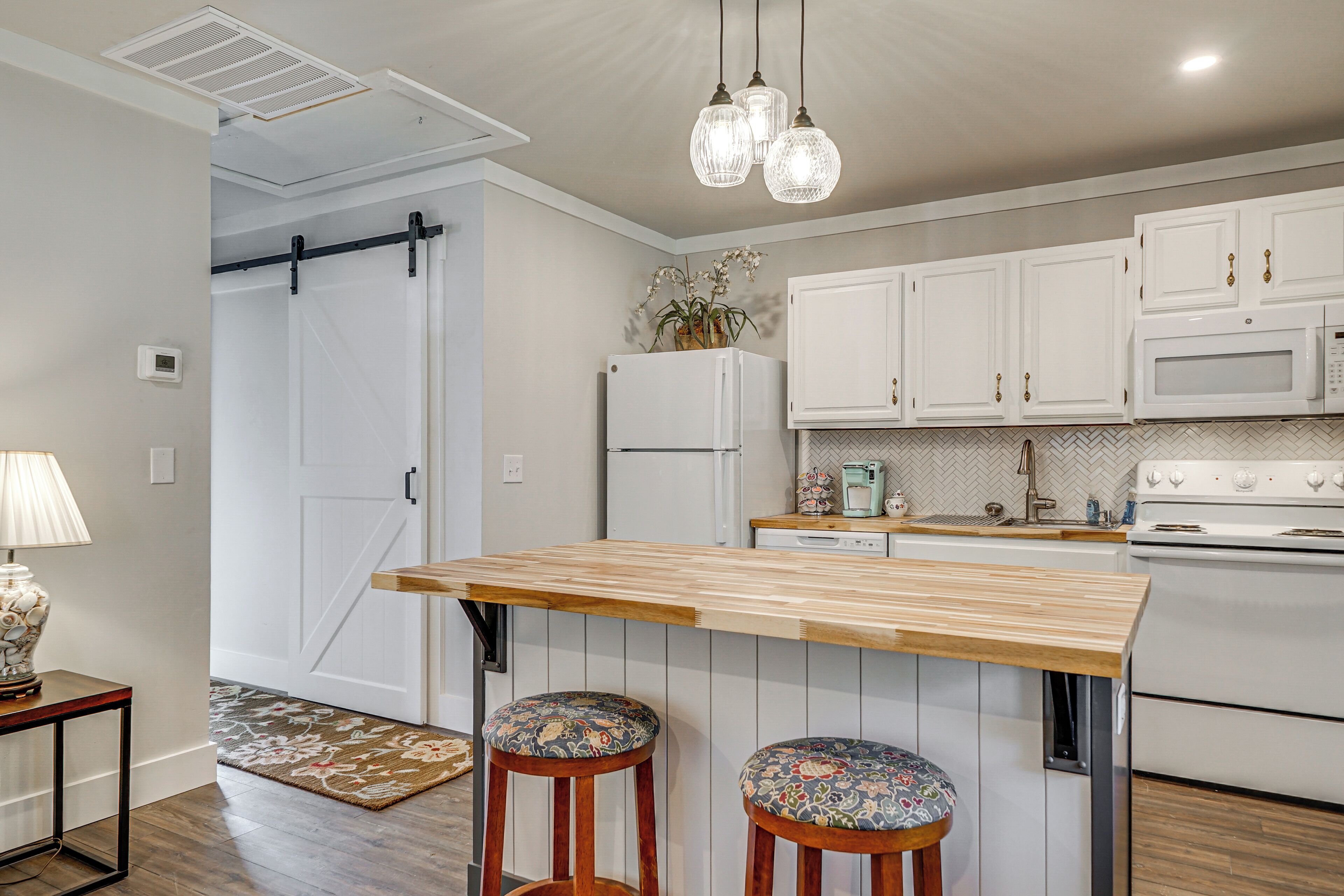 Apartment (1 Bedroom) | Interior